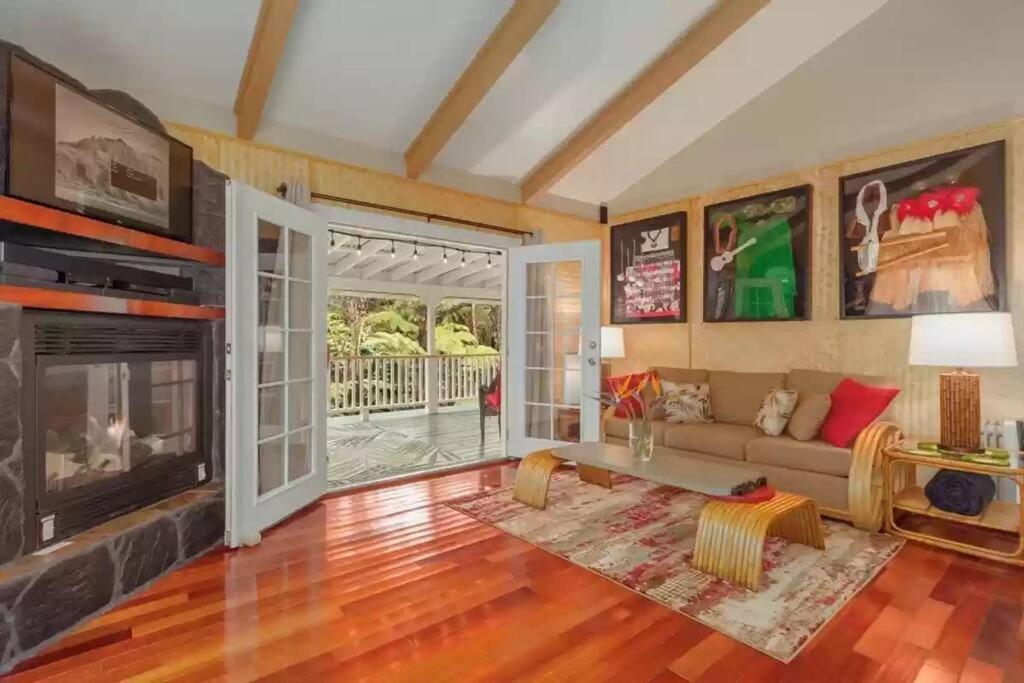 Hau'Oli Place Tiki Cottage In Волкано Экстерьер фото