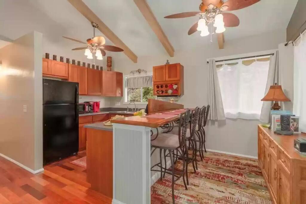 Hau'Oli Place Tiki Cottage In Волкано Экстерьер фото