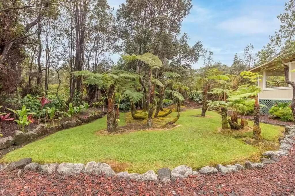 Hau'Oli Place Tiki Cottage In Волкано Экстерьер фото